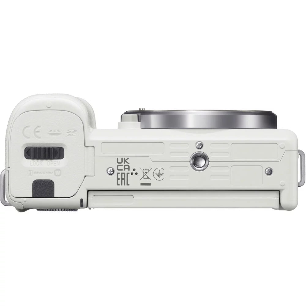 White Mirrorless Camera with 16-50mm Lens I7292